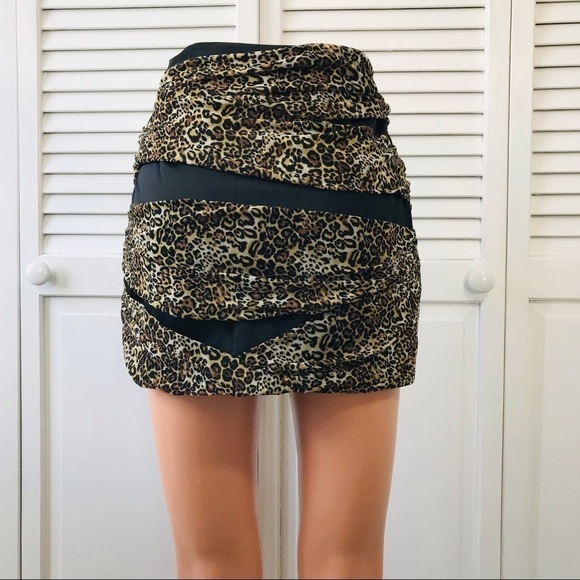 New BEBE Animal Print Mesh Mini Skirt Size Small - Picture 9 of 9